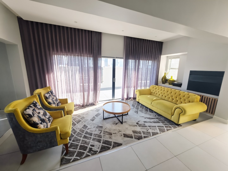 To Let 4 Bedroom Property for Rent in Sandown Western Cape